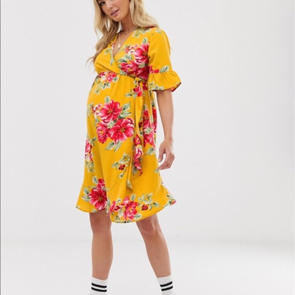 NWT ASOS yellow floral maternity dress, Size 6